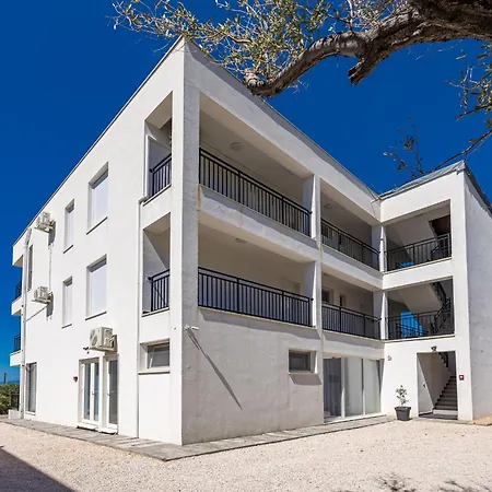 Max Apartmán Banjol