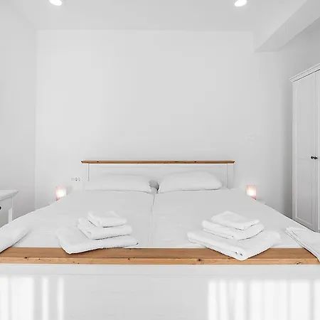 Apartment Max Banjol