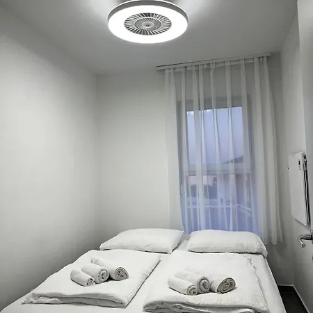 Max Apartment